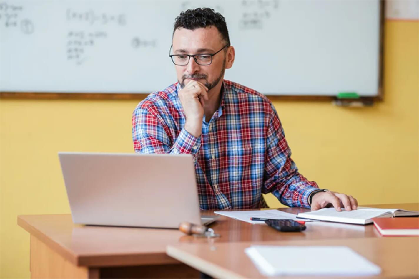 Learn From Experienced Industry Instructors